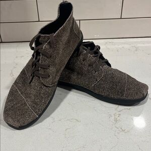 Toms Men's Dark Brown Textured Sneakers